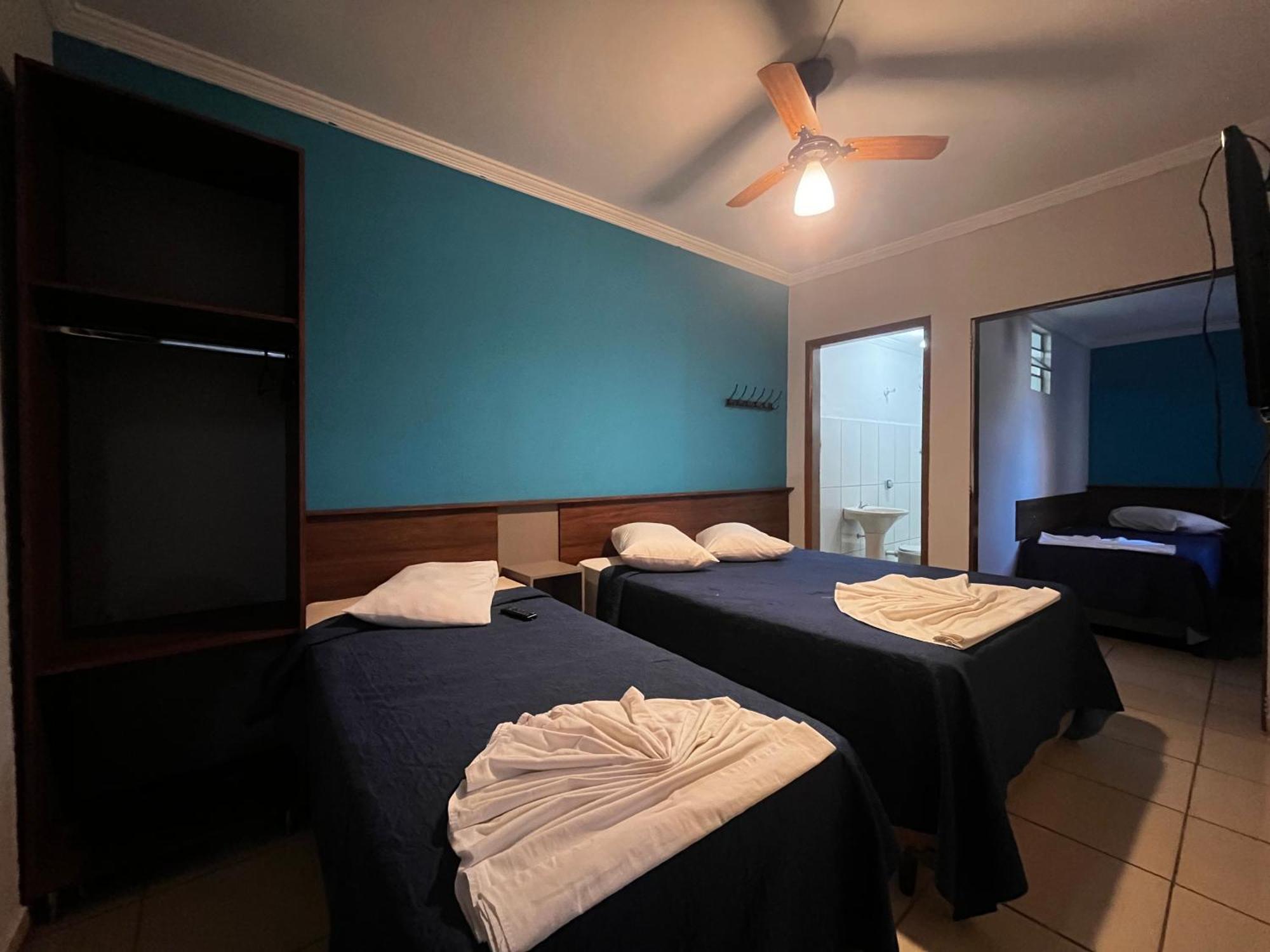 Hotel Cesar Nogueira Aparecida  Esterno foto